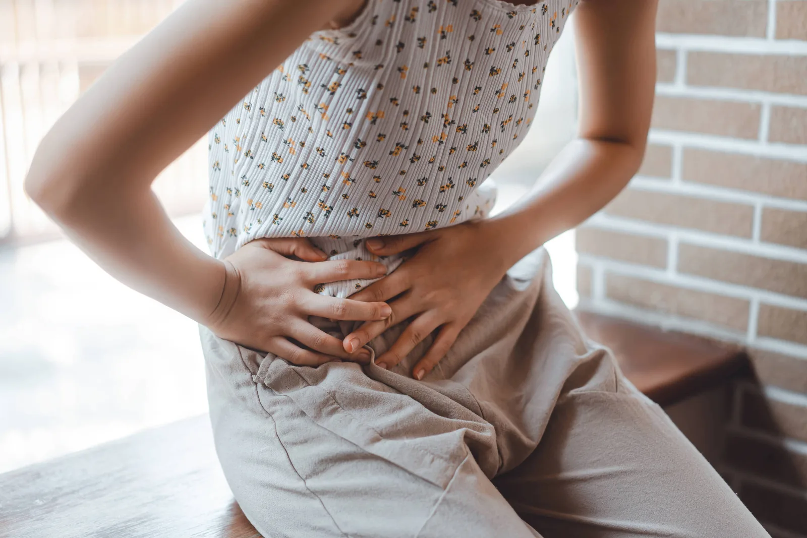 Estudo aponta maior frequência de dor entre mulheres em todas as idades