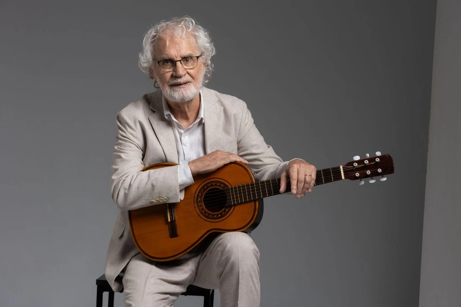 Renato Teixeira abre evento sertanejo com show gratuito em Juiz de Fora