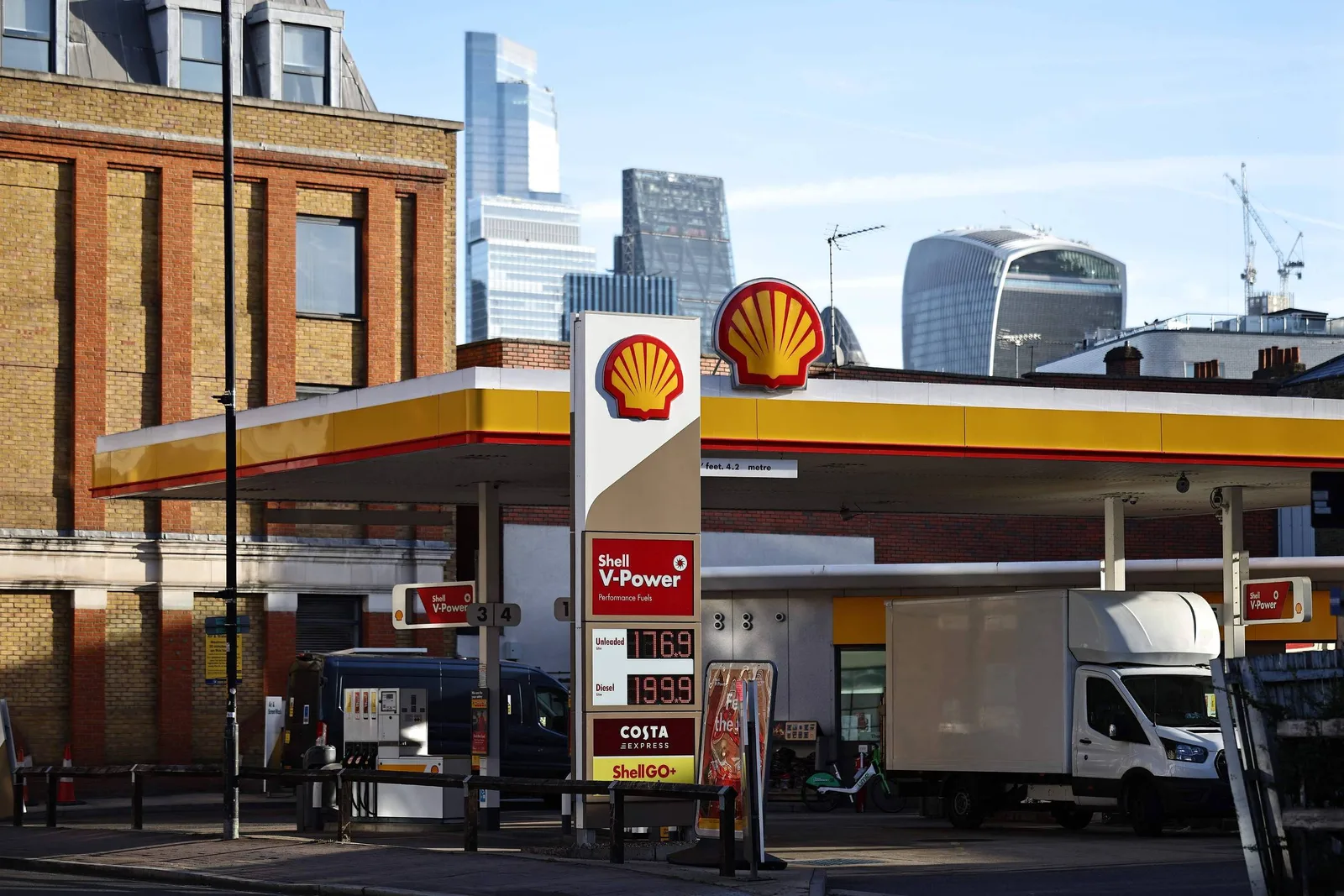Shell projeta margem de refino recorde com restrição no abastecimento