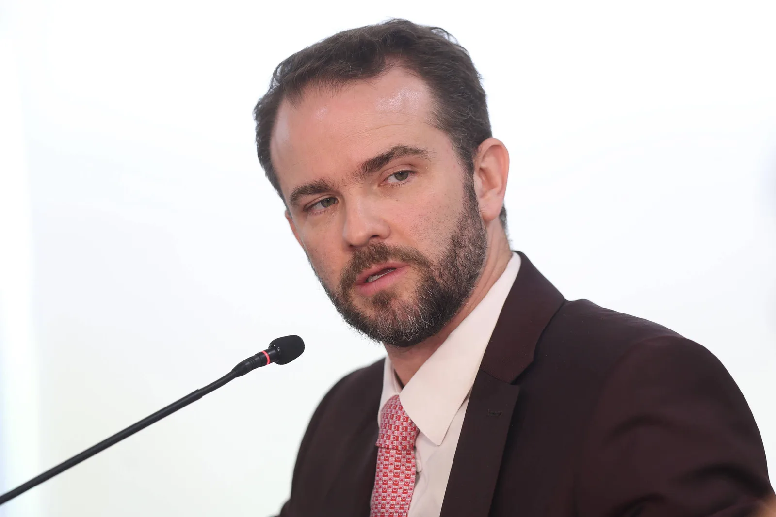 Durigan critica oposição ao split payment e defende sistema da reforma tributária
