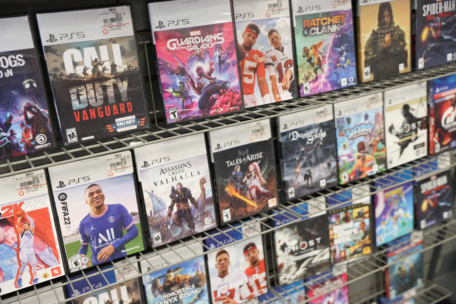 Disputa sobre jogos físicos cresce antes do fim dos discos no PlayStation