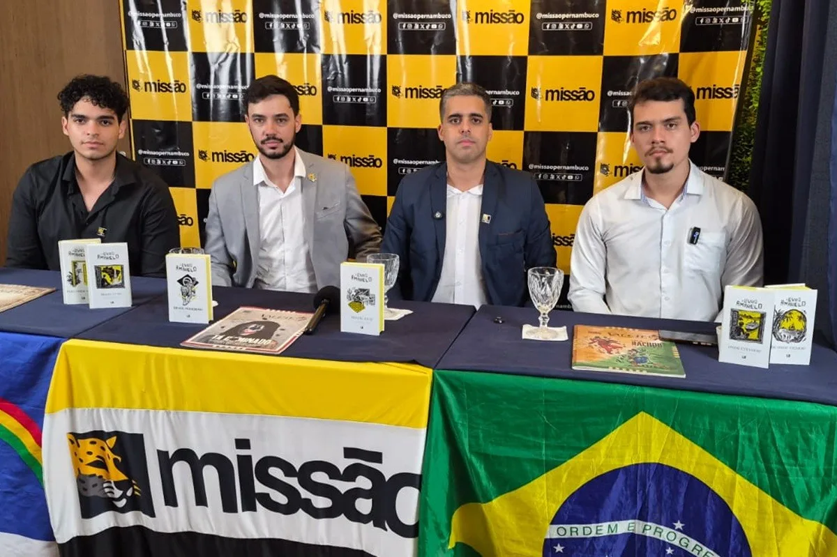 Renan Hallais apresenta plano com professor em casa e ferrovia no Sertão