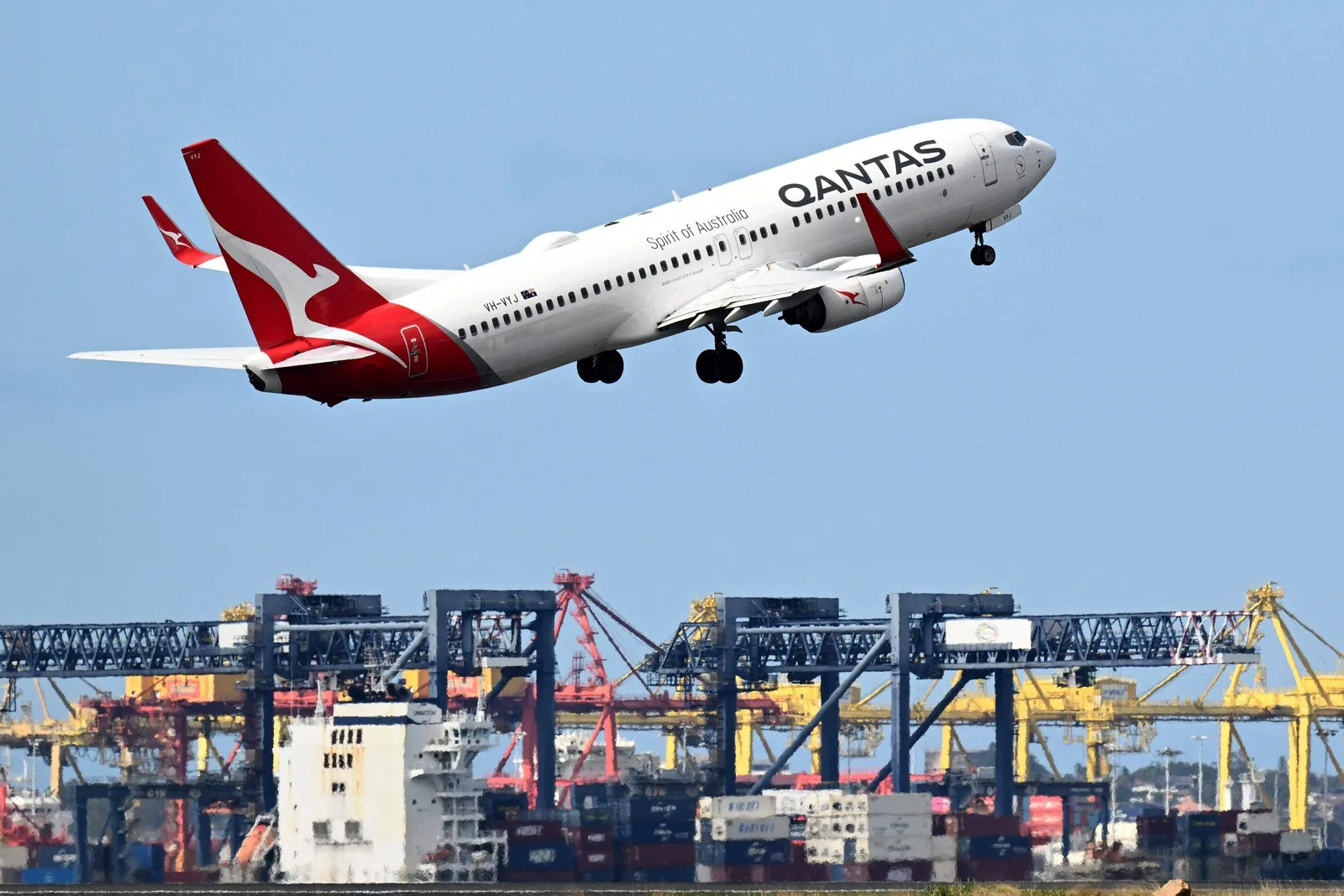 Qantas prevê lucro com voos de 22 horas apesar do combustível mais caro