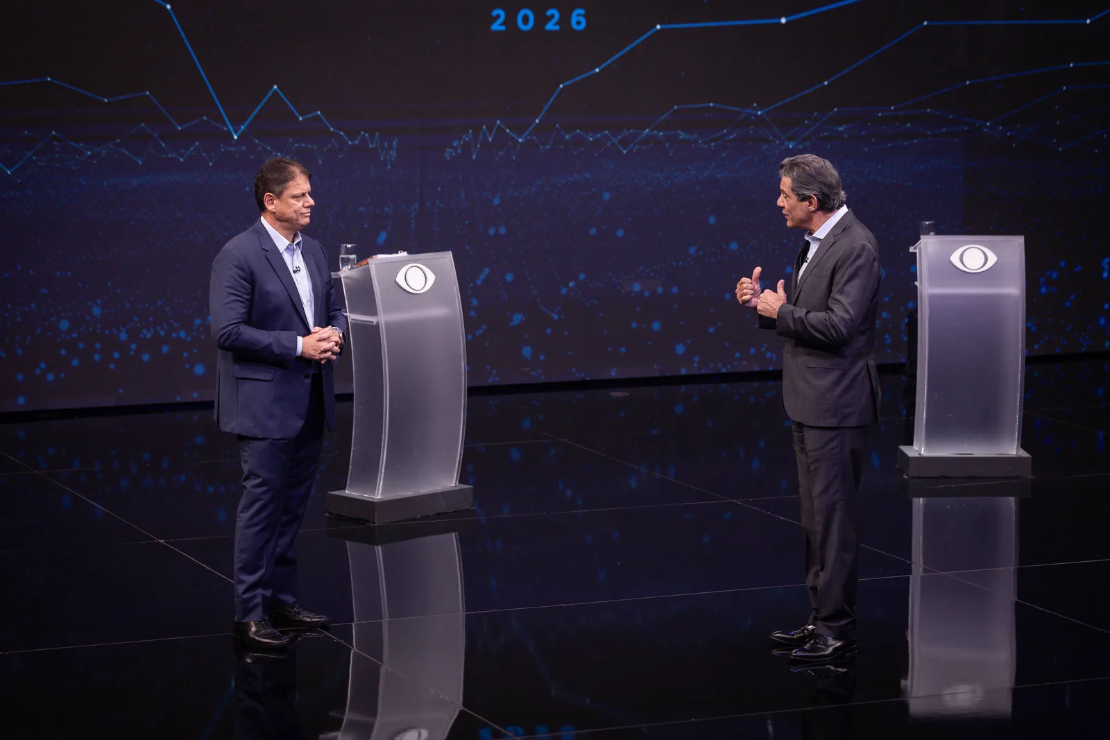 Doações de pessoas físicas a Tarcísio superam as de Haddad em São Paulo