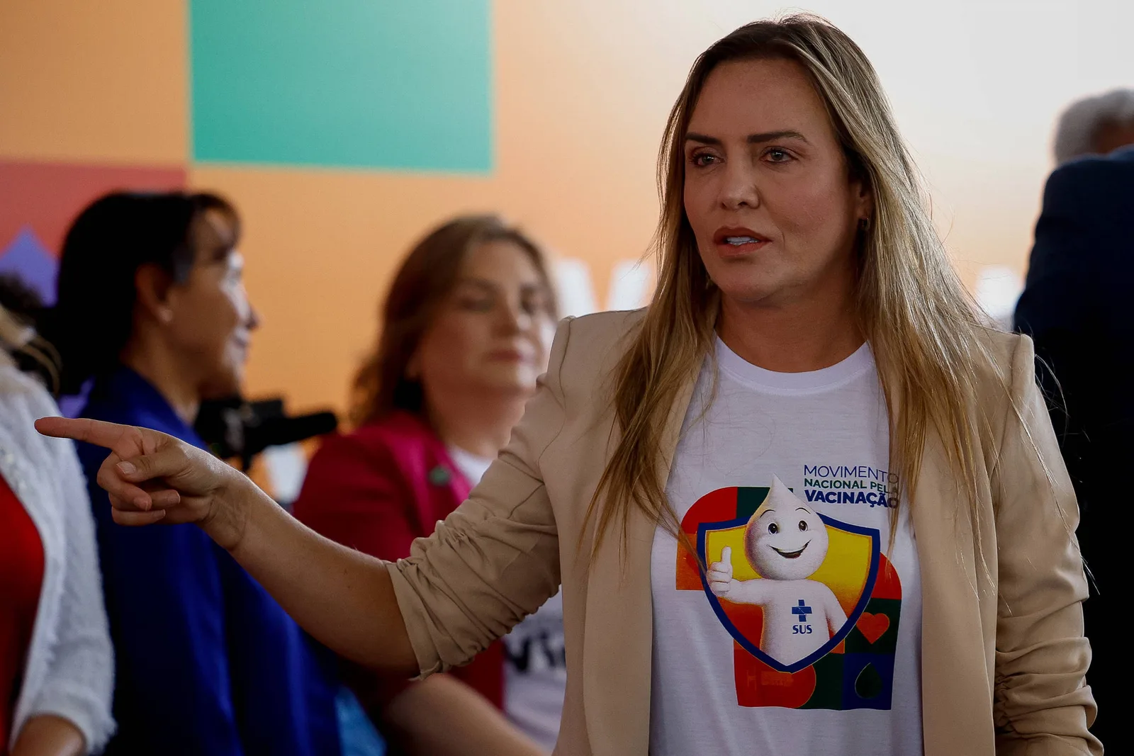 Celina Leão chega a 42% sem Arruda, aponta pesquisa no DF