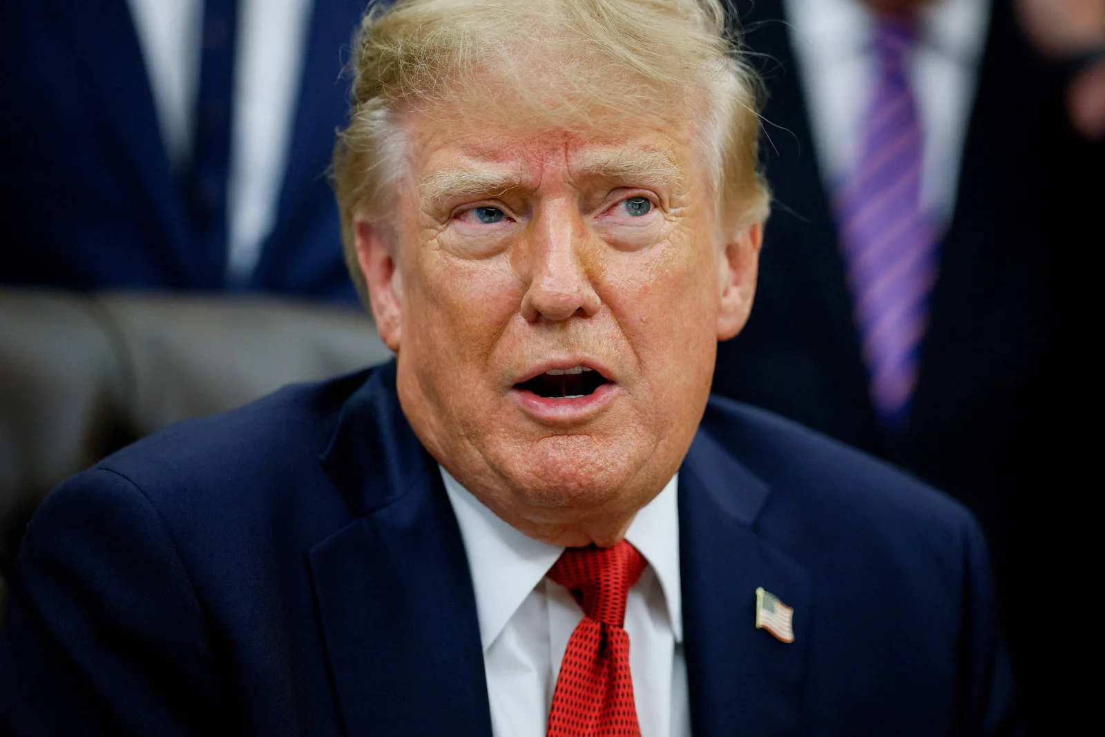 Trump propõe dividir vacinas infantis em cinco doses, sem evidência contra autismo