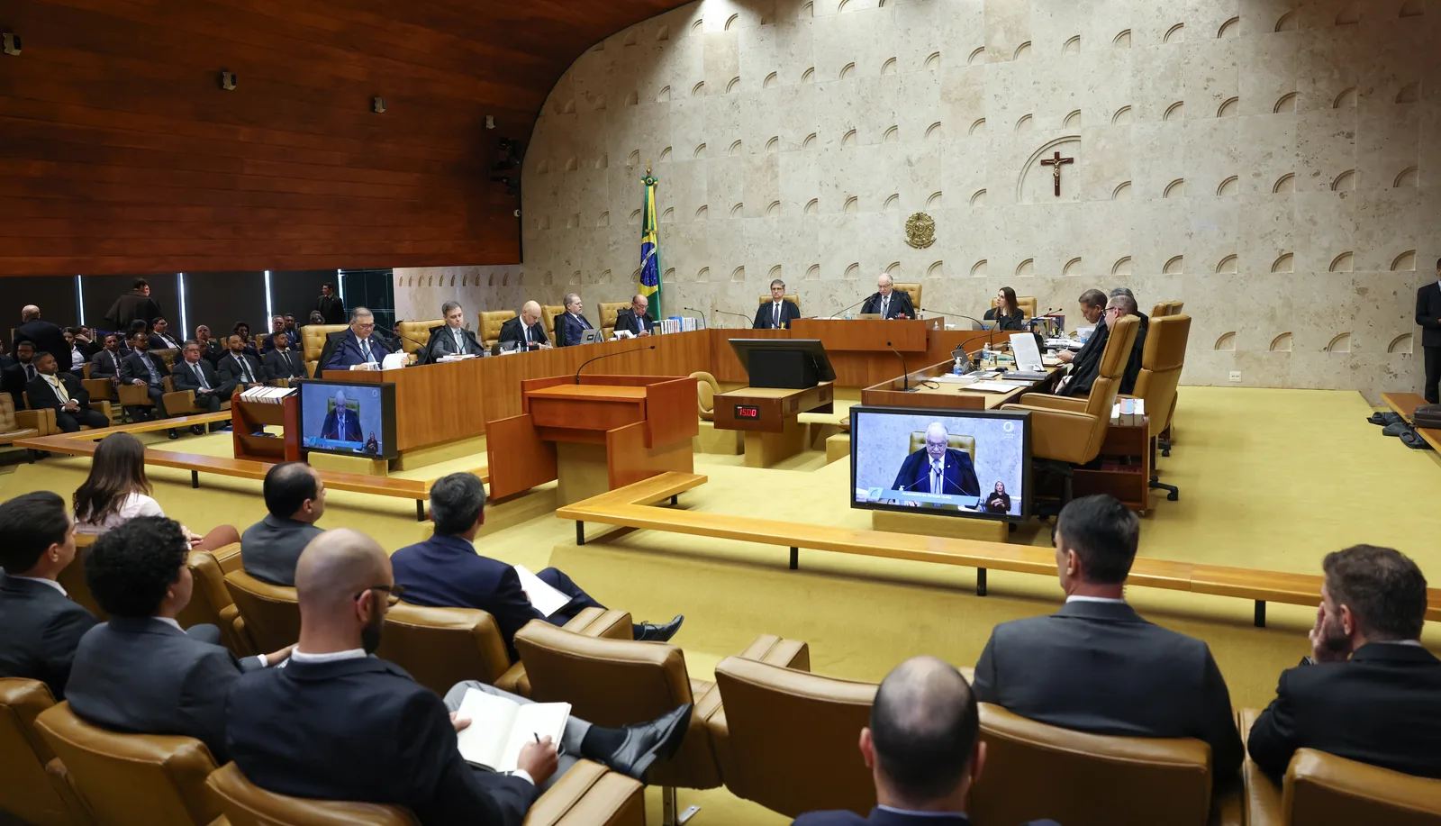 Jurista critica embates entre ministros durante sessão do STF