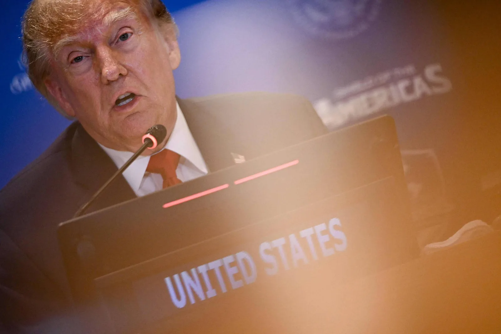 Trump rejeita pausa de sete dias e admite novos ataques contra o Irã