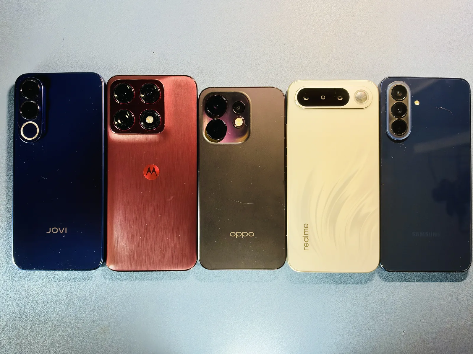 Cinco celulares Android intermediários: bateria, câmeras e custo-benefício