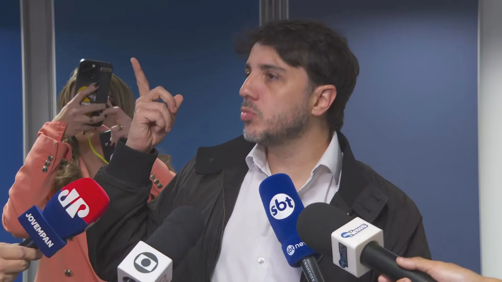 Renan Santos propõe mudar financiamento e gestão do ensino superior público
