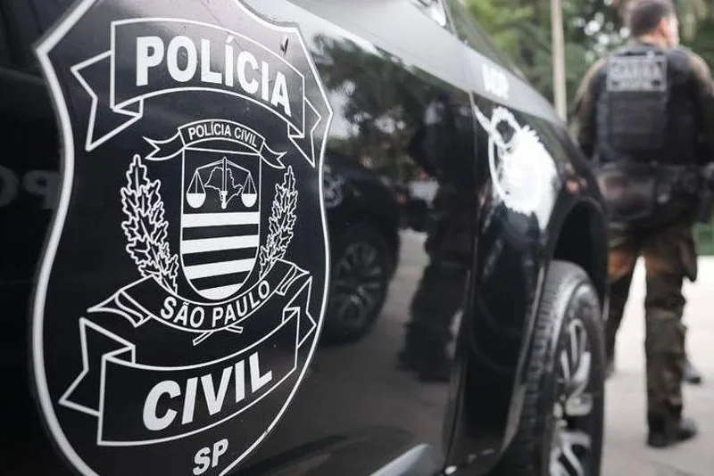 Homem é preso após namorado ser encontrado morto em imóvel na rua Augusta