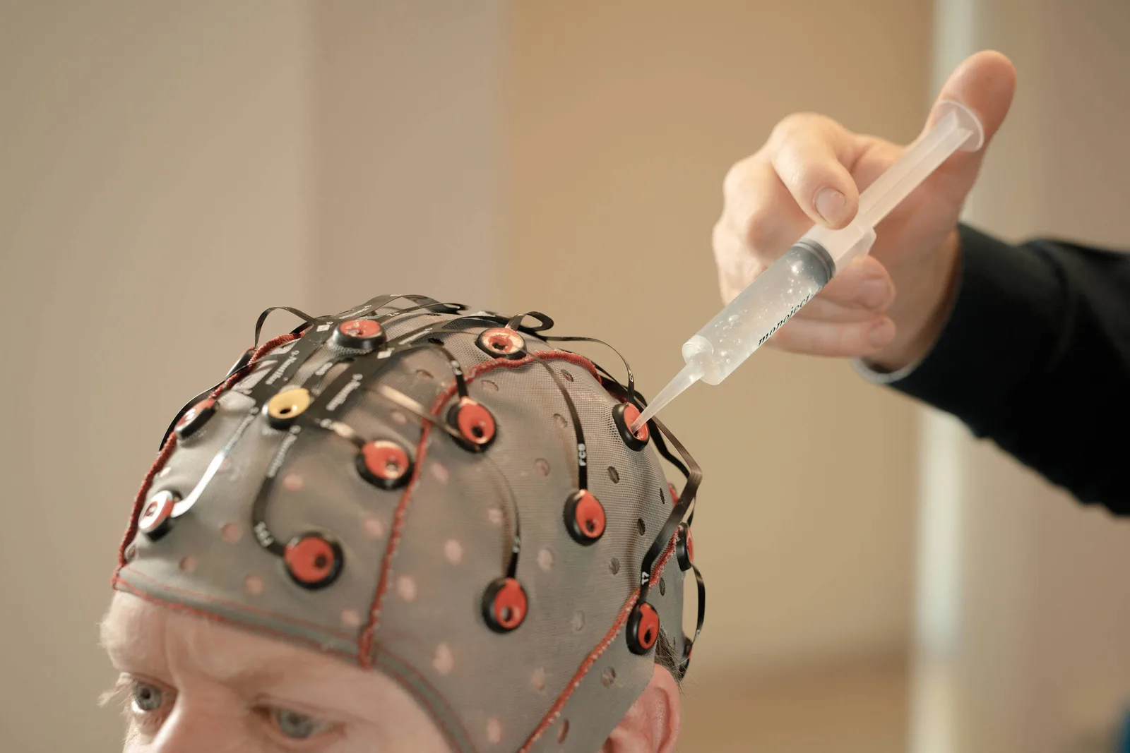 ONU recomenda proteção internacional para dados cerebrais diante do avanço da neurotecnologia