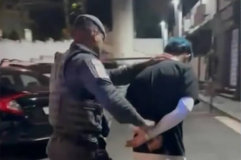 Adolescente faz sinal de socorro e PM prende suspeito de abusos em São Paulo