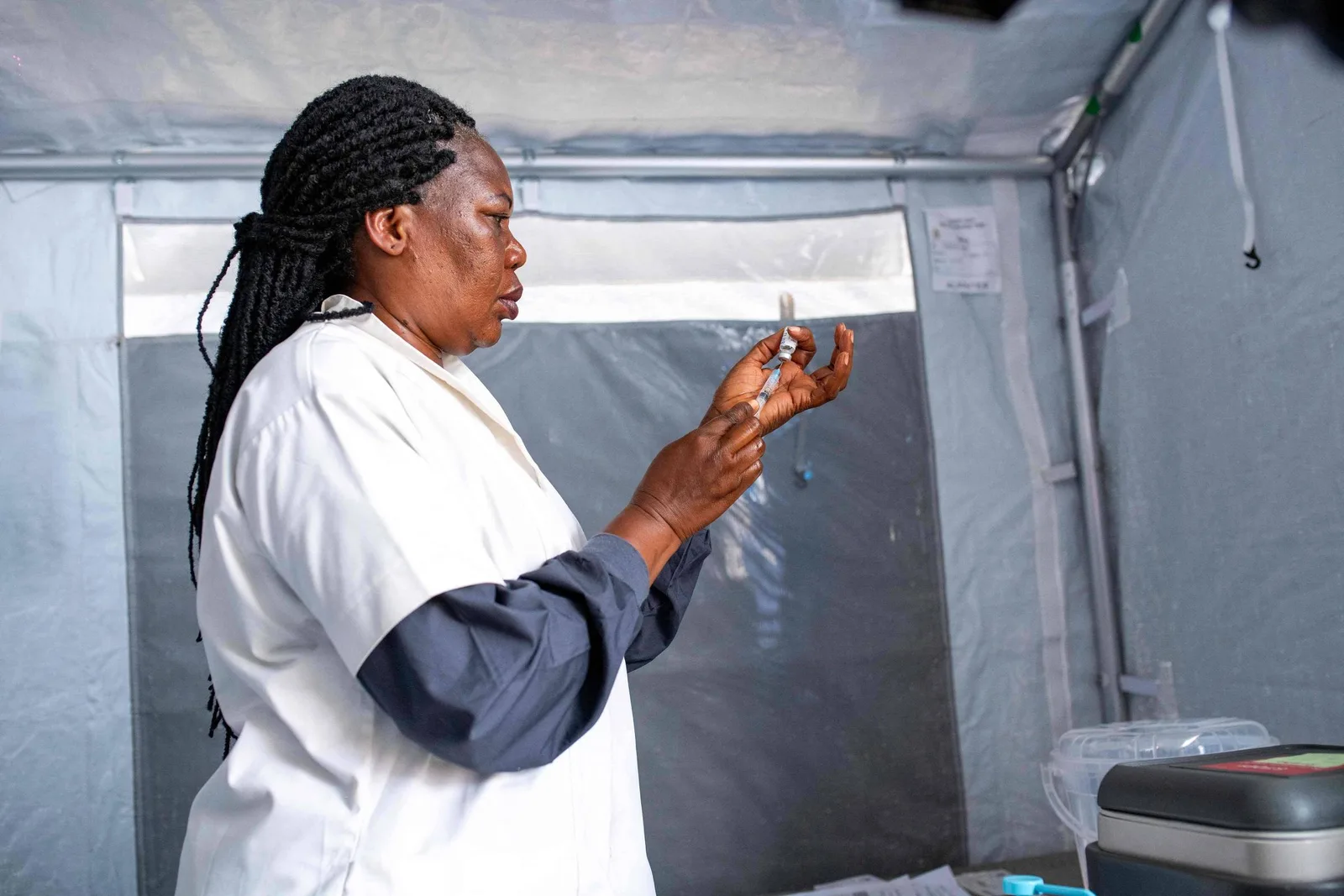 EUA liberam US$ 267 milhões para combater ebola na RDC