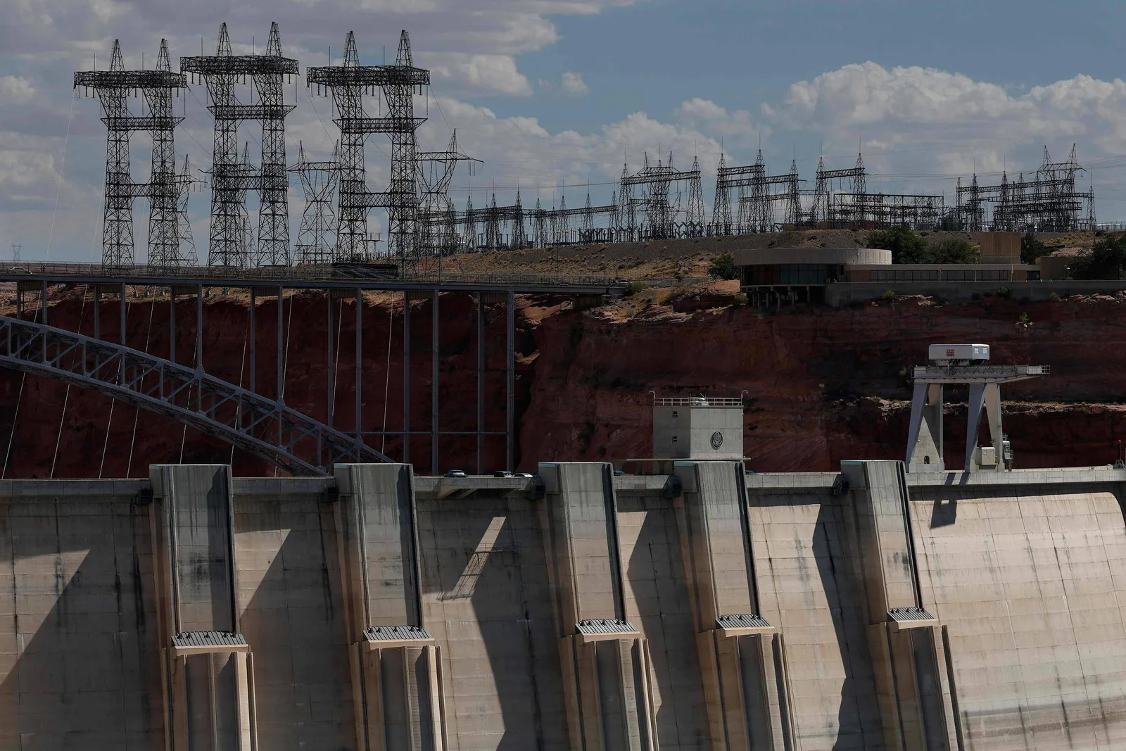 Custos de energia, tarifas e IA pressionam indústria dos Estados Unidos